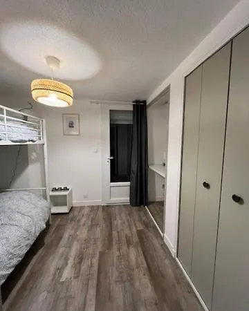Jolie Maisonnette Renovee * Сен-Сиприен