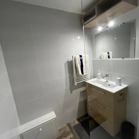 Jolie Maisonnette Renovee Дом отдыха *